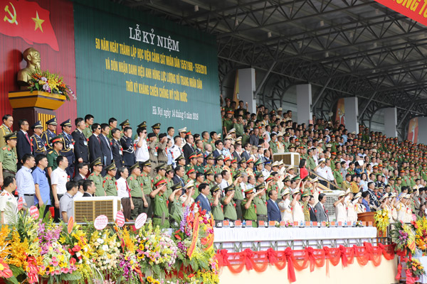 Các đại biểu tham dự lễ kỷ niệm 50 ngày thành lập Học viện