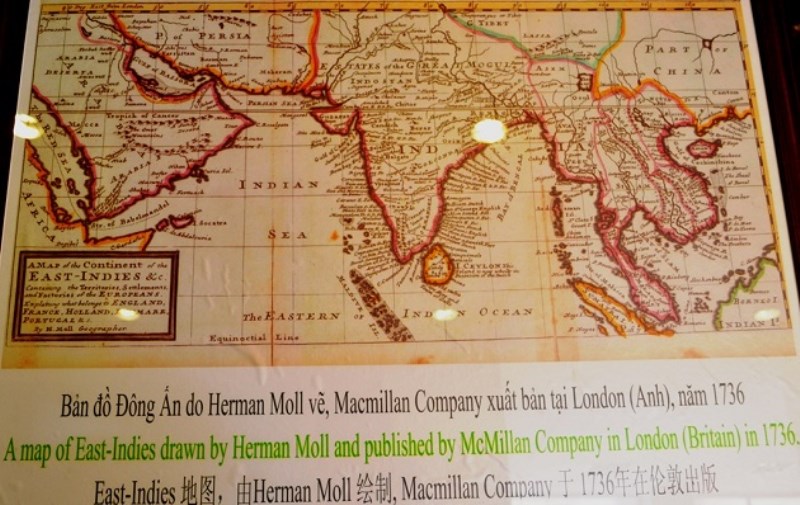Bản đồ Đông Ấn Độ do Herman Moll vẽ, Macmillan Company xuất bản tại London (Anh) năm 1736, cũng thể hiện khá rõ hai quần đảo Hoàng Sa và Trường Sa gần vùng biển miền Trung Việt Nam. Ảnh: VGP/Thế Phong